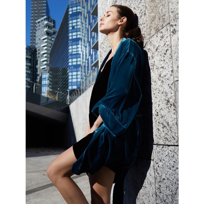 Seide-Viscose Samt Kimono DANY petrol von Vivis