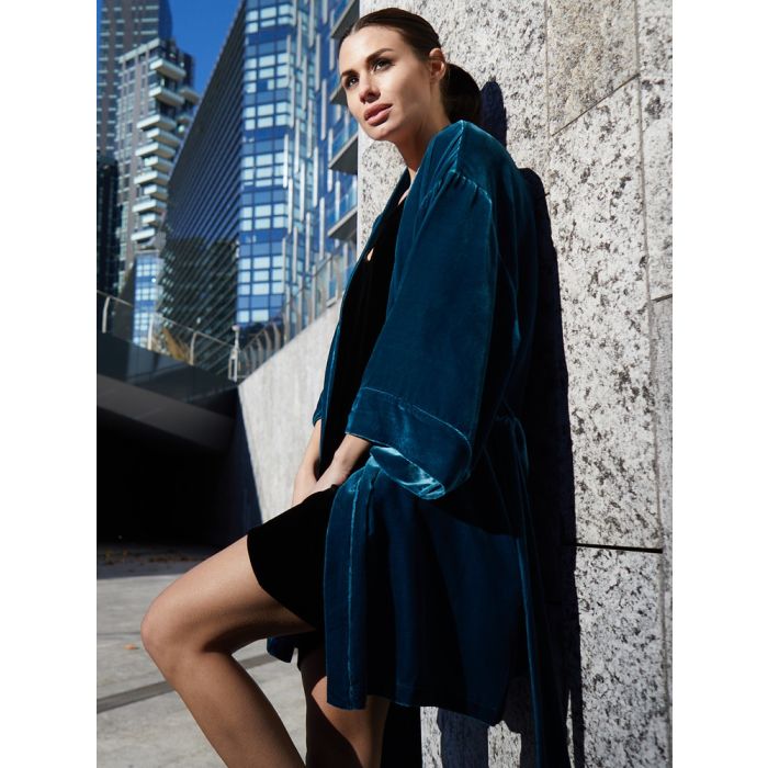 Seide-Viscose Samt Kimono DANY petrol von Vivis