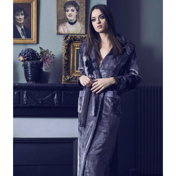 Warmer Hausmantel FREDA lang von Marjolaine