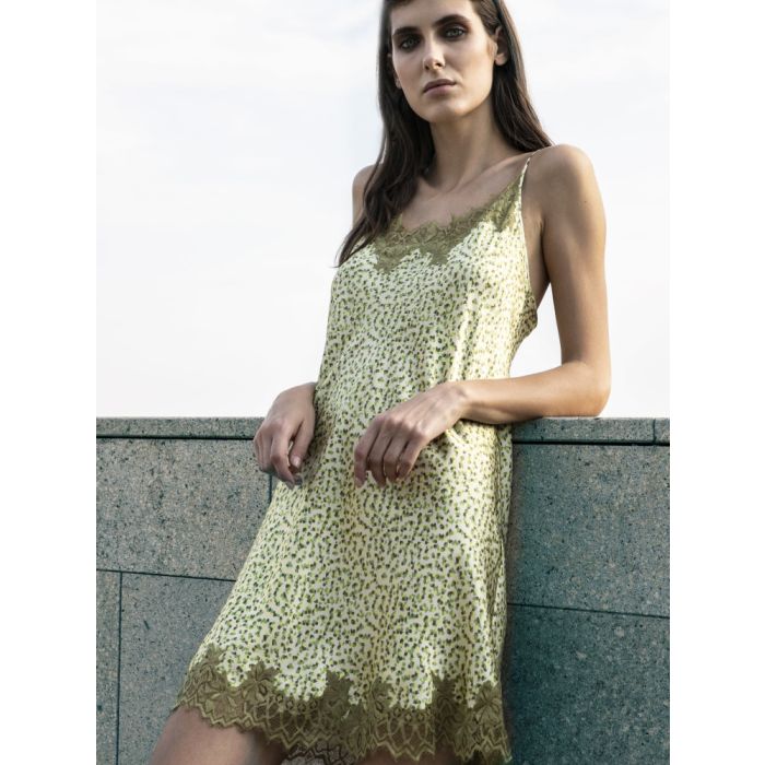 100% Seide Neglige mit Spitze kurz Kiwi Print von Verdiani