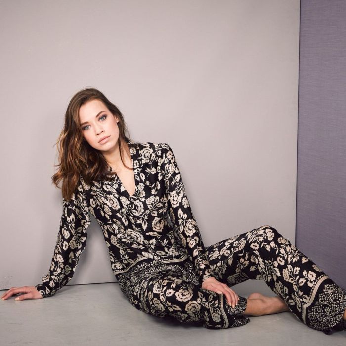 100% Seide Pyjama FLOWER schwarz gold von Eva B. Bitzer