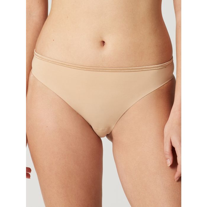 String Tanga NUAGE PUR extra flach von Maisonlejaby