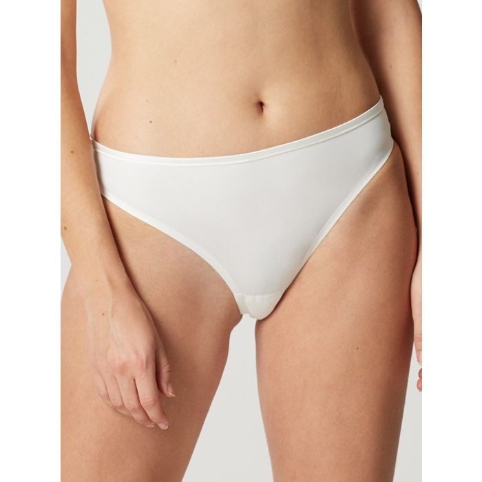 String Tanga NUAGE PUR extra flach von Maisonlejaby