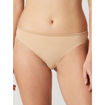 String Tanga NUAGE PUR extra flach von Maisonlejaby